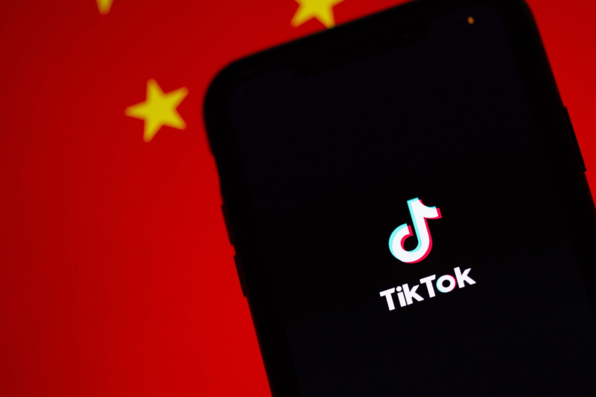 Tiktok now wants to save faces and voiceprints