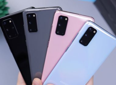 Smartphone updates: These phones get new firmware